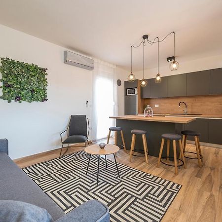 Luxury Apartments - La Vir 3 & 4 Buitenkant foto