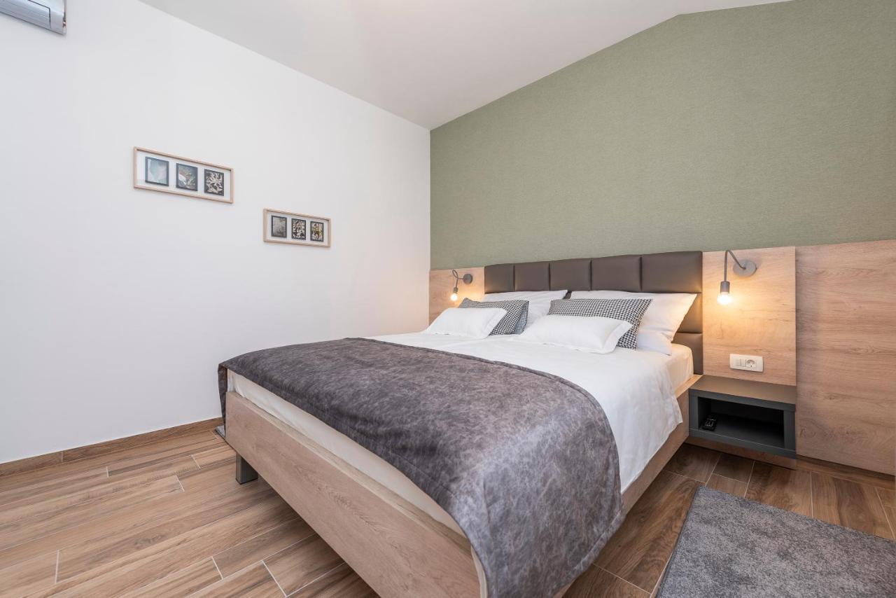 Luxury Apartments - La Vir 3 & 4 Buitenkant foto