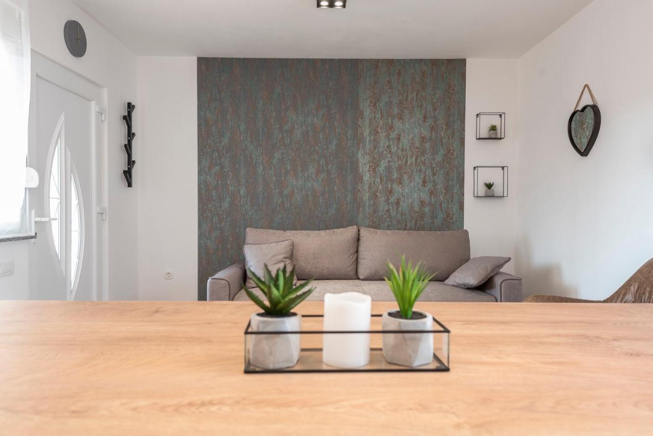 Luxury Apartments - La Vir 3 & 4 Buitenkant foto