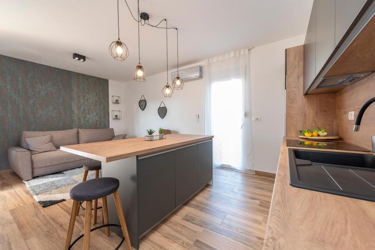 Luxury Apartments - La Vir 3 & 4 Buitenkant foto