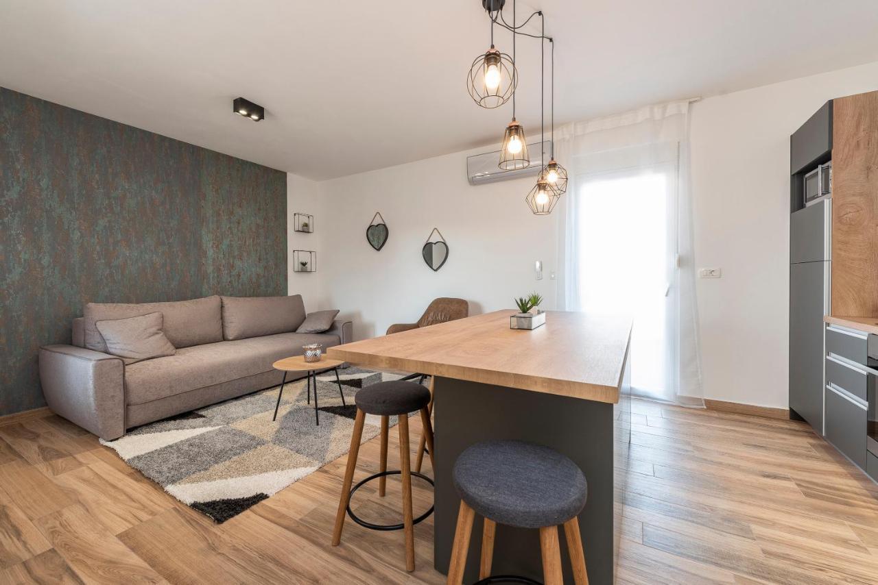 Luxury Apartments - La Vir 3 & 4 Buitenkant foto